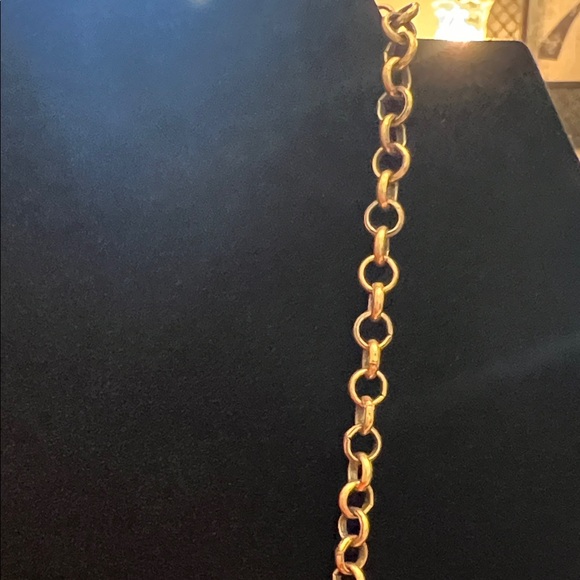 Women’s Floral Statement Necklace - Coral Pink Flower Design - Picture 3 of 3